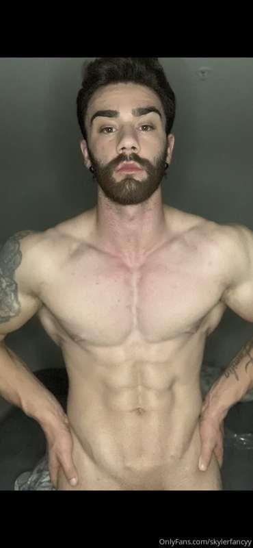 I haven’t blown a load in a few days and wow 💦