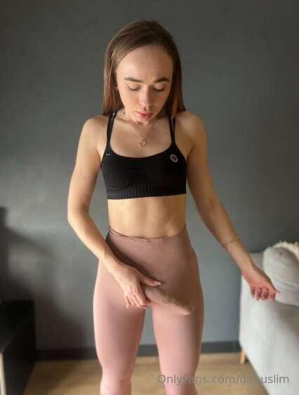 🔥 STOP SCROLLING🔥Your sweet girl with dirty thoughts!@eva_vv..