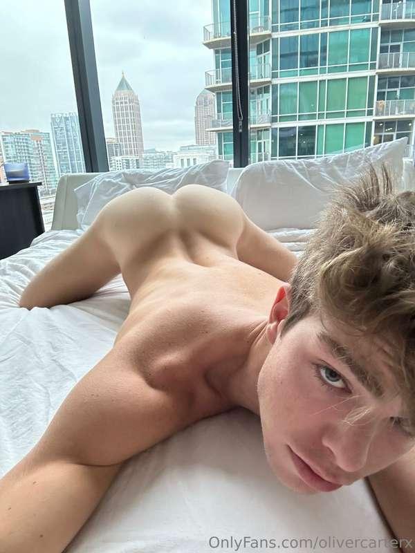 Back in the city 🍑