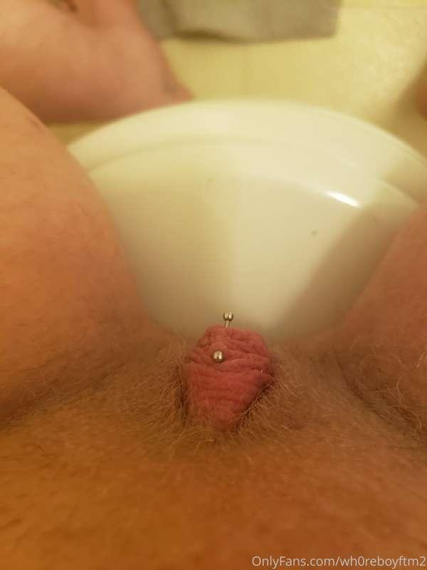 Tiny rubber band on my huge clit (got an erection 😯)
