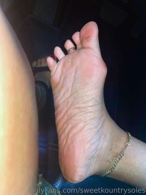 Dirty, sticky, smelly feet