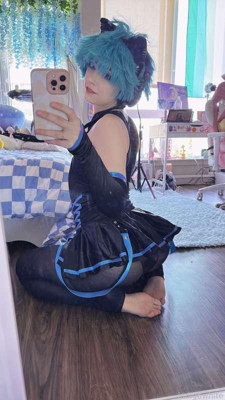 indigowhite image #28