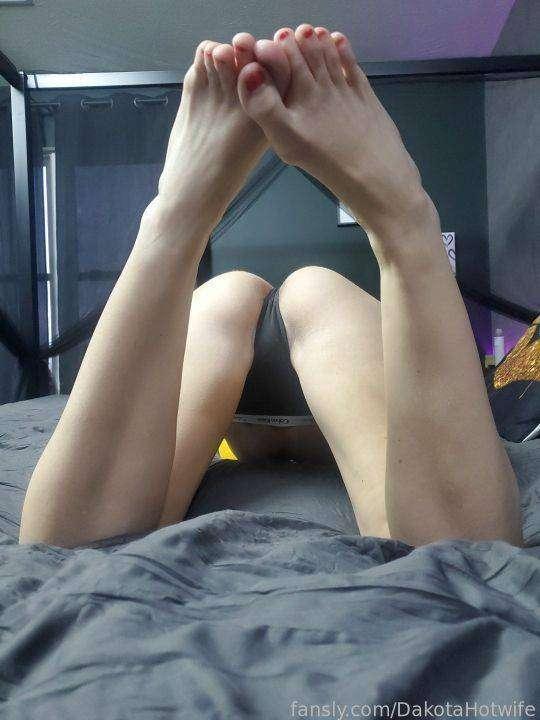 dakotahotwife image #42