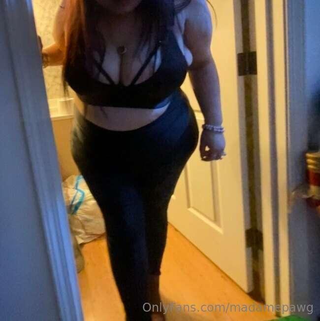 Delicious natural thick hotwife pawg
