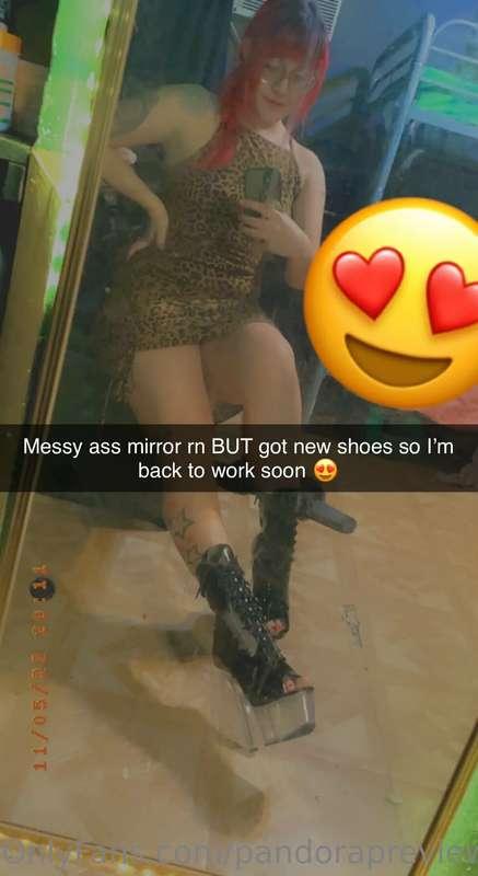 WHO IS READY FOR ME TO BRING BACK MY STRIP CLUB LIVES? 😍