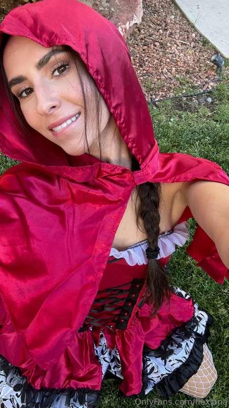 what costume do you dream of seeing me in? 😏🎃✨