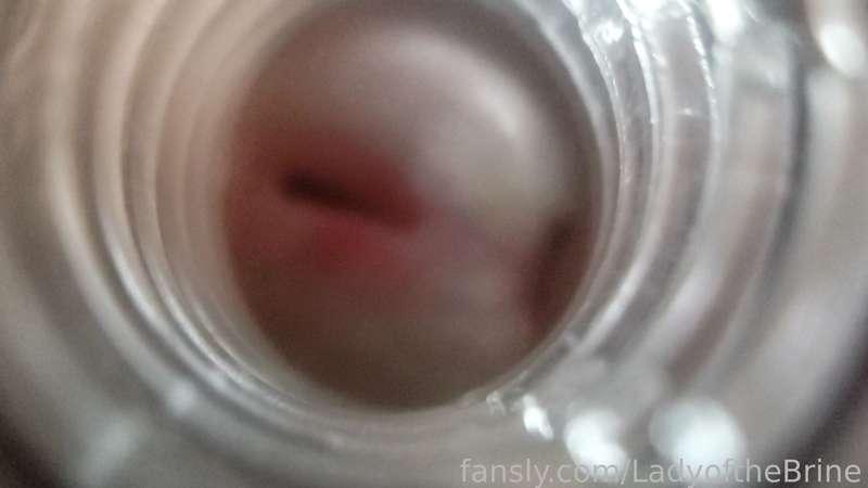 A little taste of what its like to be stuffed in my fleshlight :&gt; i'll try not to crowd you out too much, but no promises!!