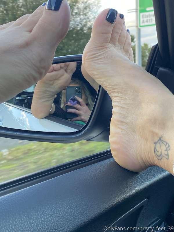 pretty_feet_39 image #2