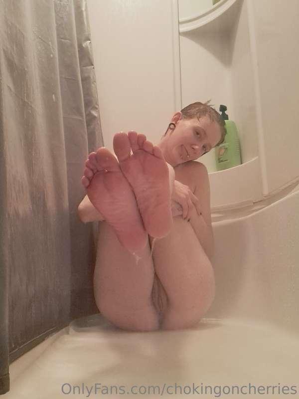 😋😘 Hehe I do so love my shower time.