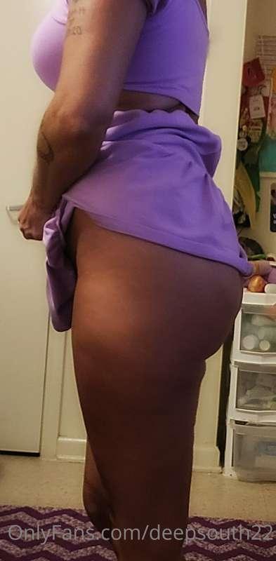 I've lifted my dress for you now eat my ass up!😛💋