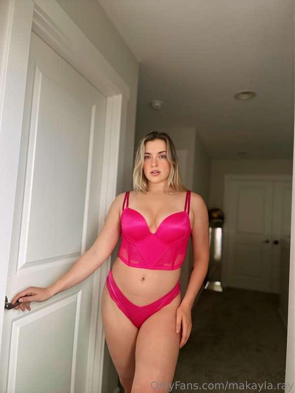 Tell me all the position you want to do with me in dm 🤭