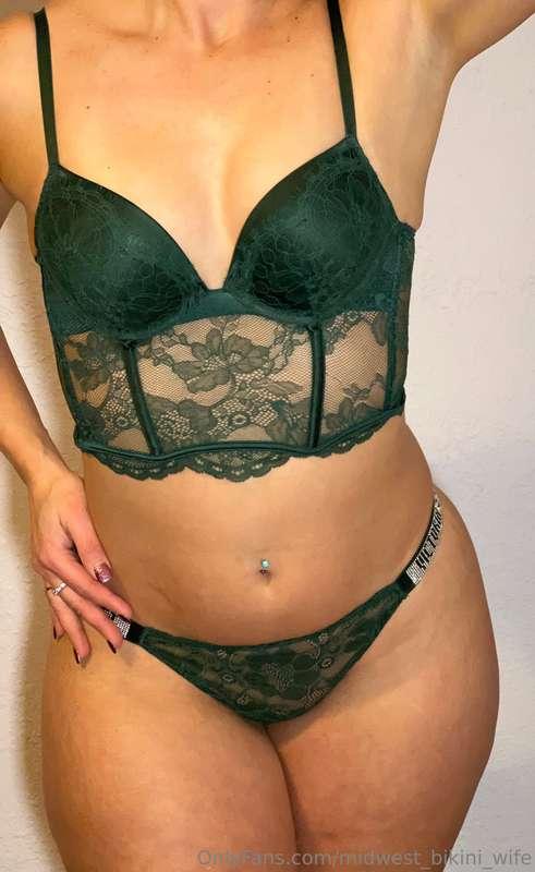 Hope you have a fantastic Monday! 😉