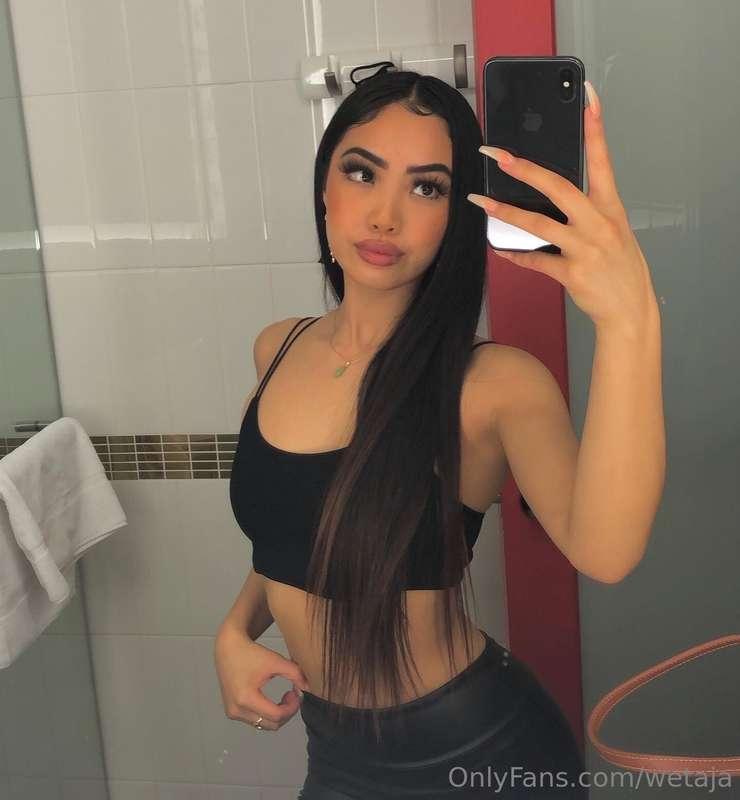 this mirror’s lucky📸✨