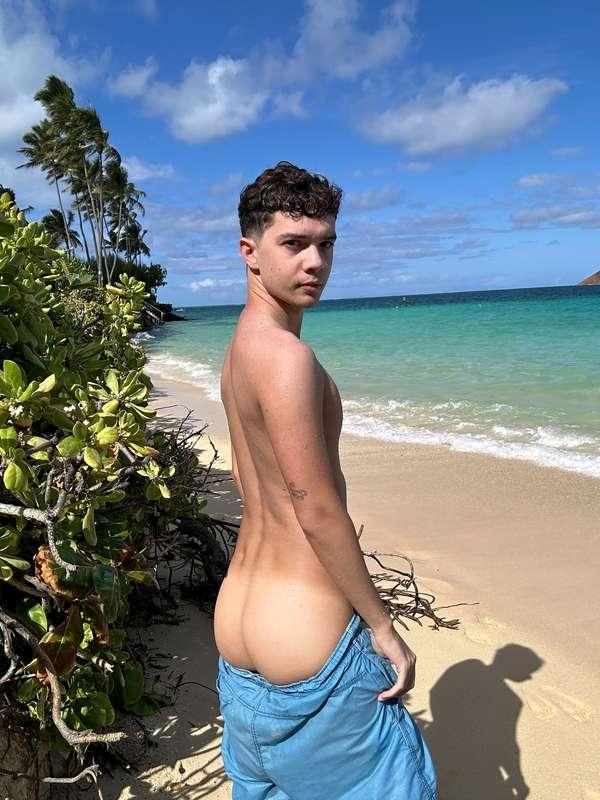 Cheeky 🍑