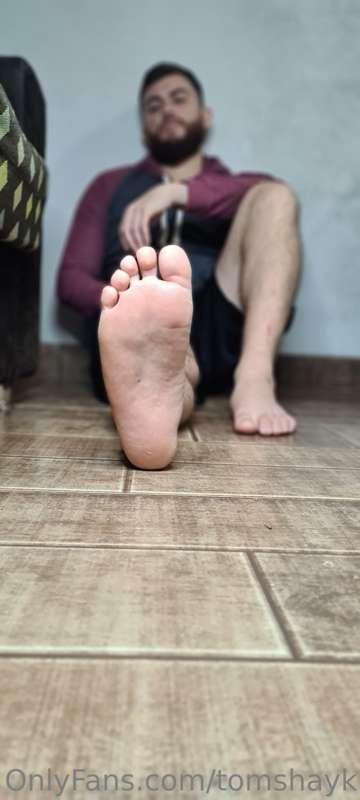 🤗👣
