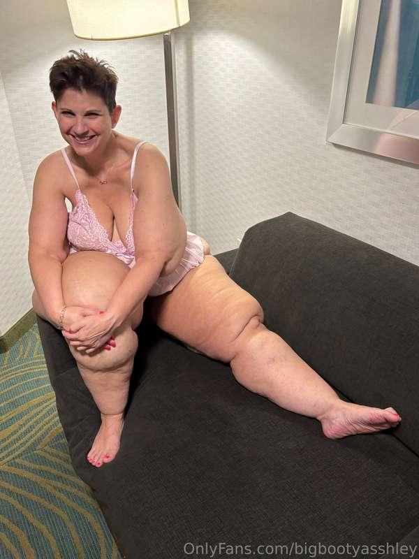 bigbootyasshley image #2