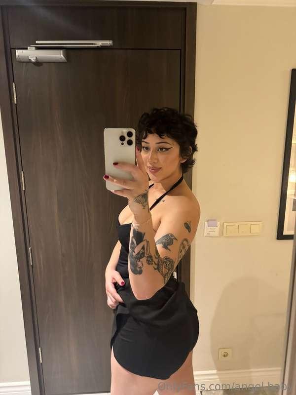 quick mirror selfie