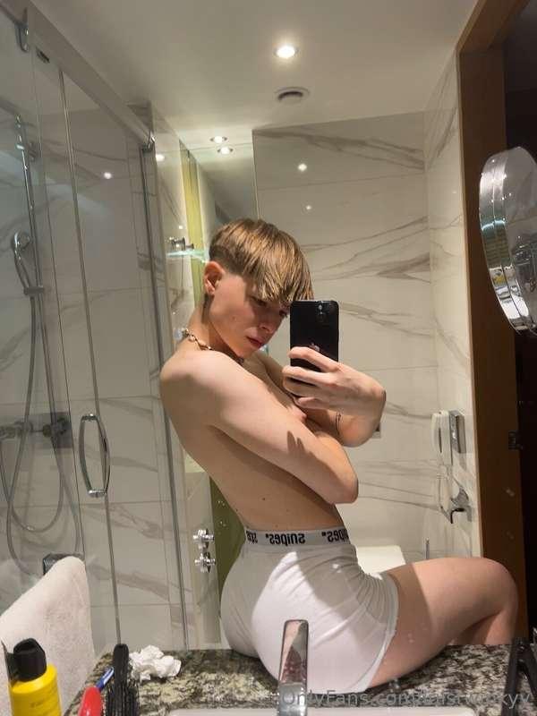 How’s everyone’s day been 🙈