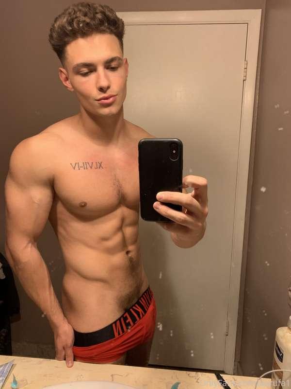 Who likes my new haircut?😛