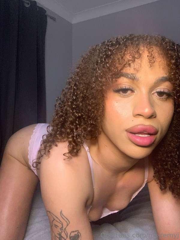 Can you imagine how good these lips would feel on you🤭