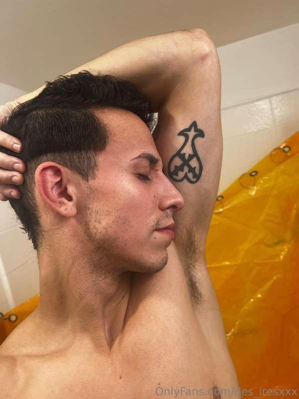 You like armpits? 😈