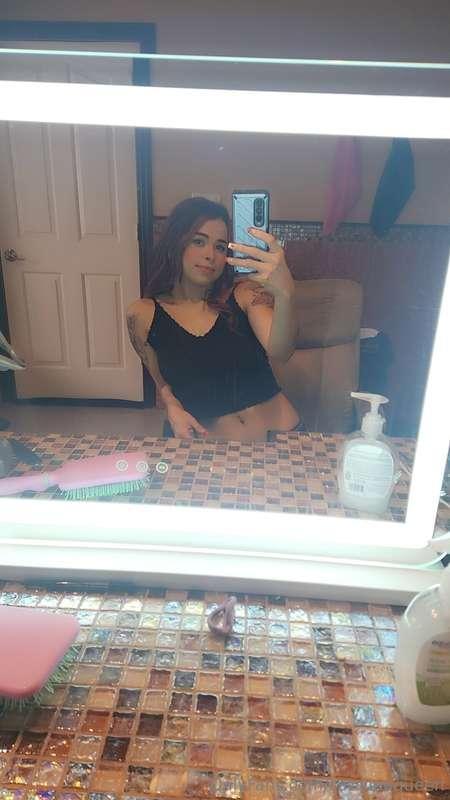 Buy any vid u like here or join my main @latinaqueen remembe..