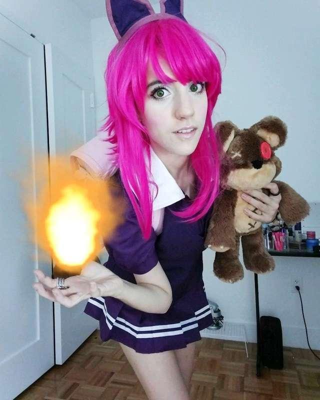 Annie cosplay 