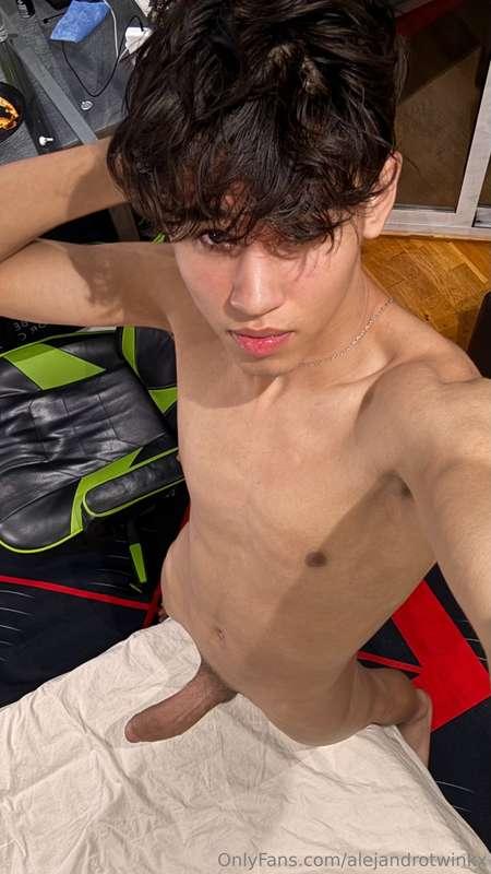 I want to have sex with you, would you like to? 🔥
