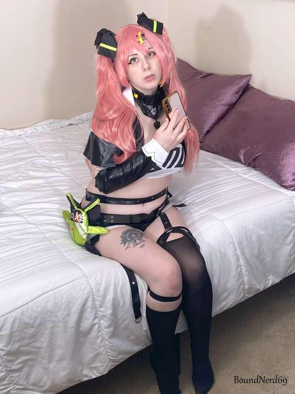 boundnerd69 image #1