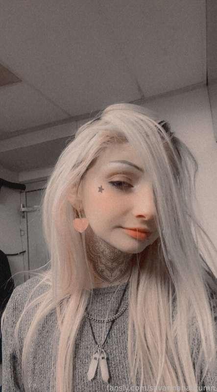 having fun and shaking my ass with the tattoo filter ;pp do u think tattoos are sexy? i love them :3 #fyp 