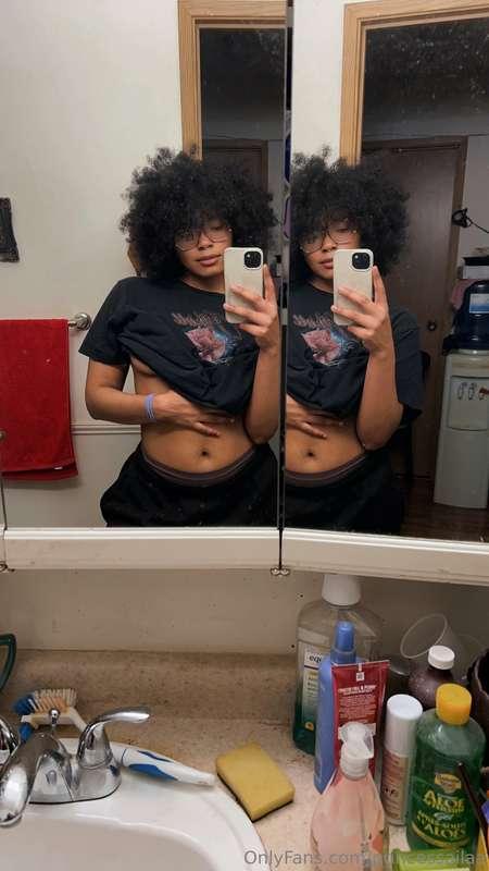 May I send nudes like these when I get bored ? 

If unlocked..