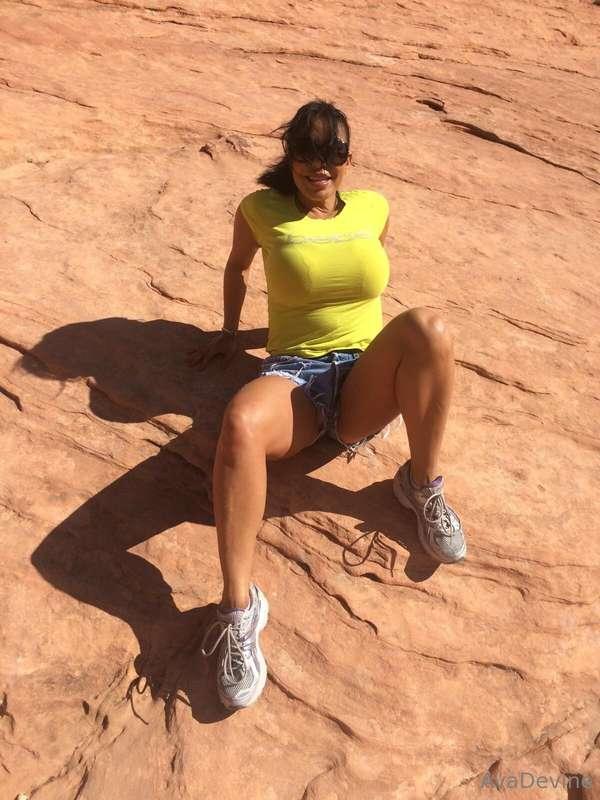 I hope you're thirsty! Ava on the rocks! 🍹