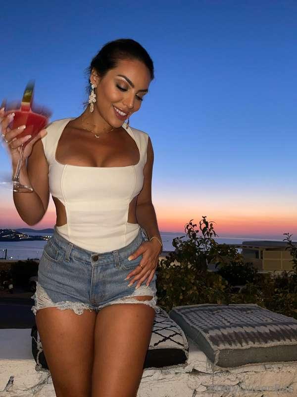 You buying me a drink tonight ? 😇