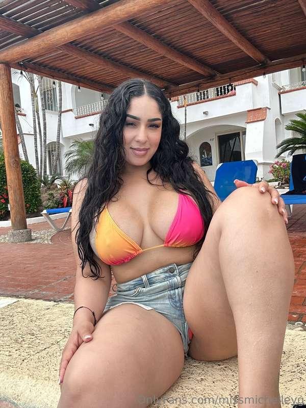 Do you like this color on me? or should I take it off????