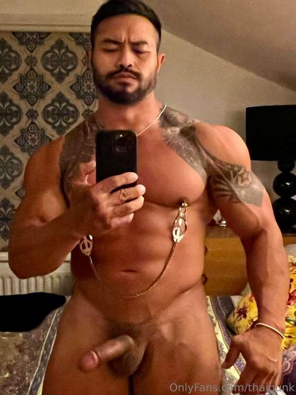 Can somebody service me now!! Super horny😈💦