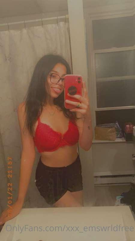red makes me feel sexyyy 💋