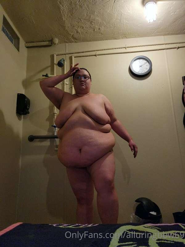 alluringbbw69 image #1