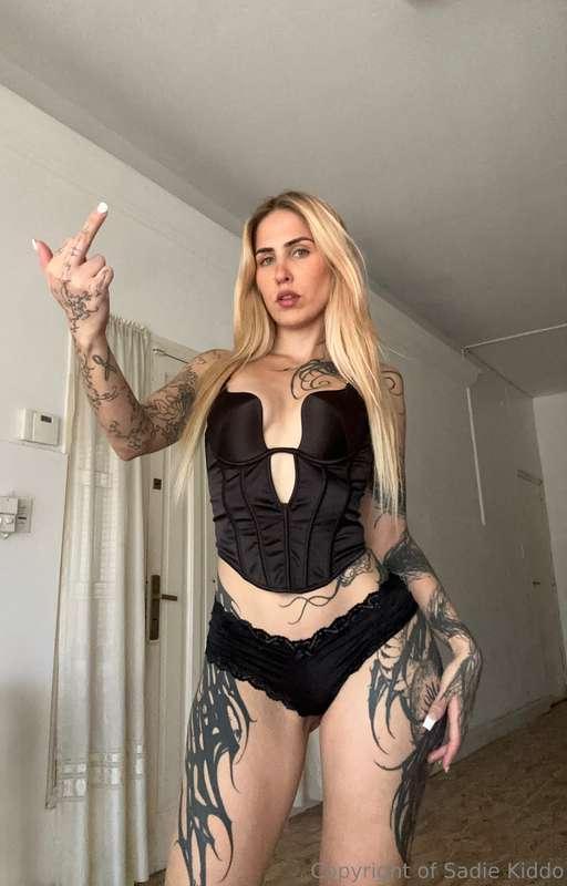 Happy Christmas, betas! 🎄 Im starting a "Freak of the week" ..