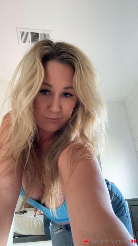 I’m waiting for you 😈😈💋