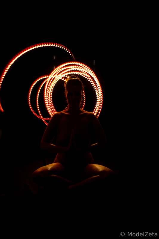 Today I play with lights outside and it remains me this ligh..