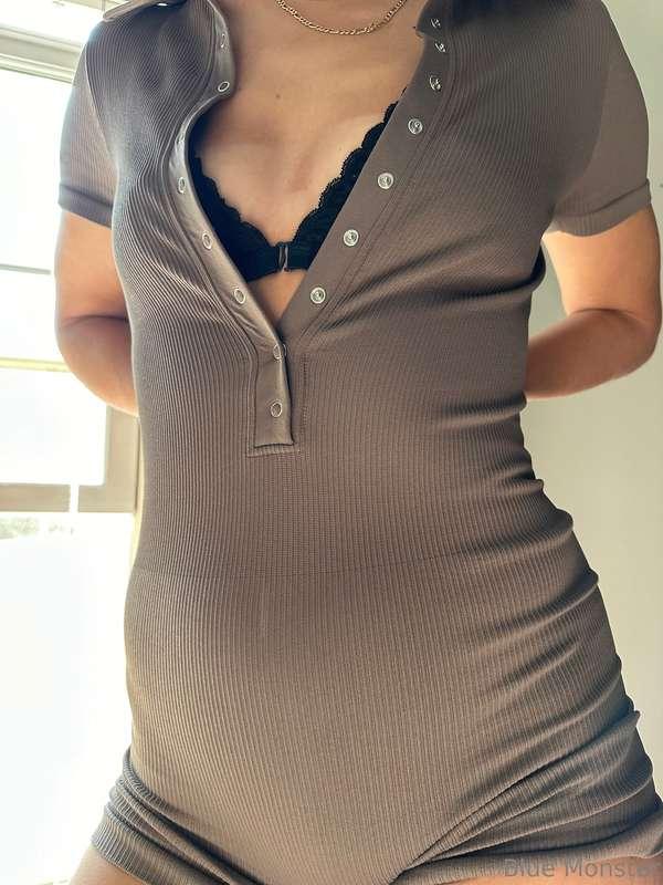 Mammmi is always horny on Mondays! 💋👅👄