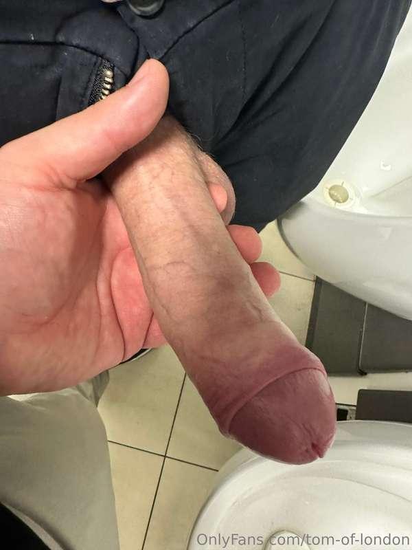 Big ginger dick fun 😜