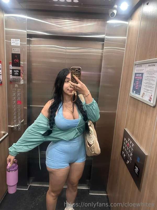 A slow burn you’ll never want to put out 🕯️