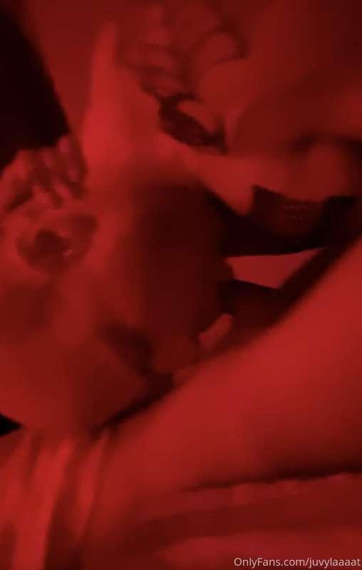 Daddy sucking me gooooood 👅👅