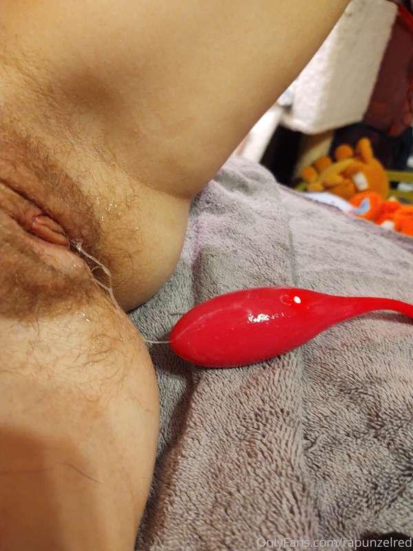 Still waiting on my creampie content to come through 😤 but i..