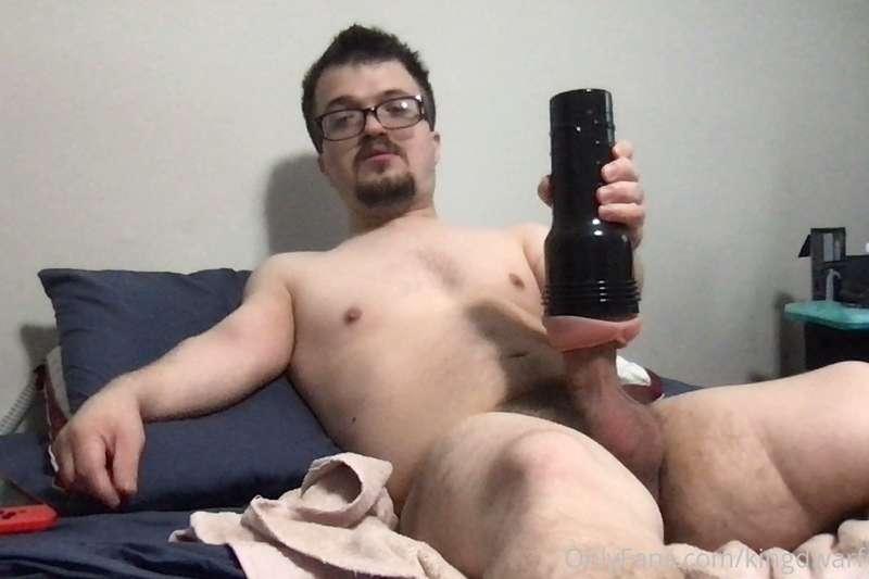 Morning wood & filling up this pussy fleshlight to the max w..