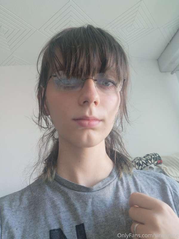 Update later maybe its a video (not porn one) maybe i hate i..