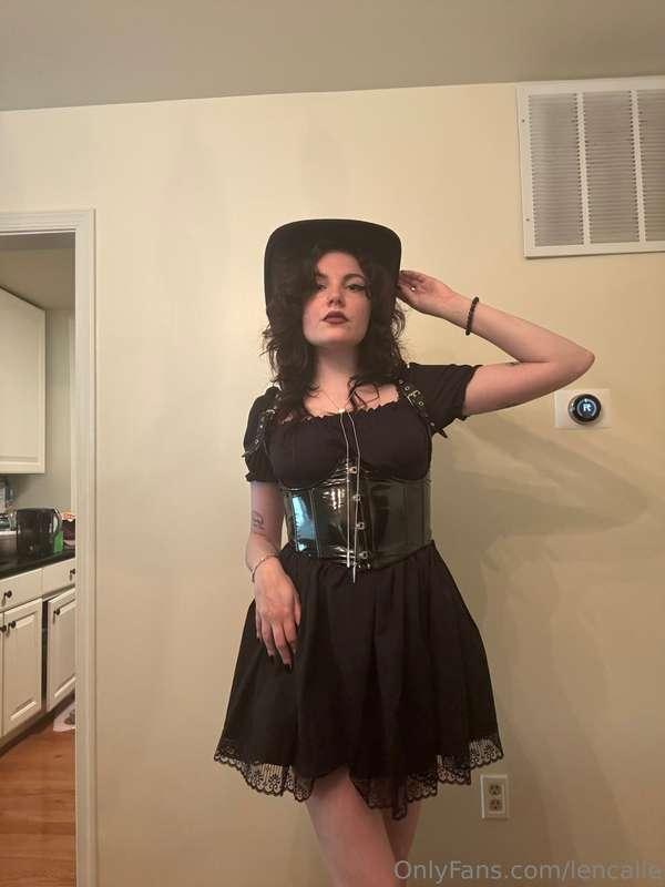 Is it really a concert if I don’t show off how cute I look??..