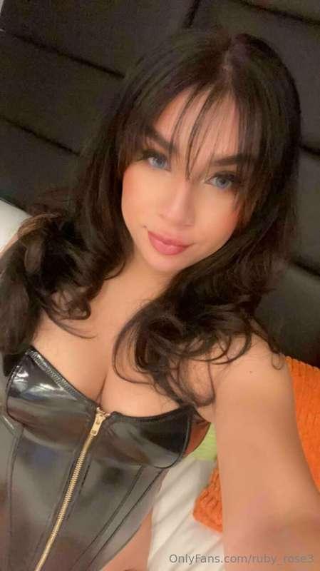 trying out some latex , do you like it?🤭