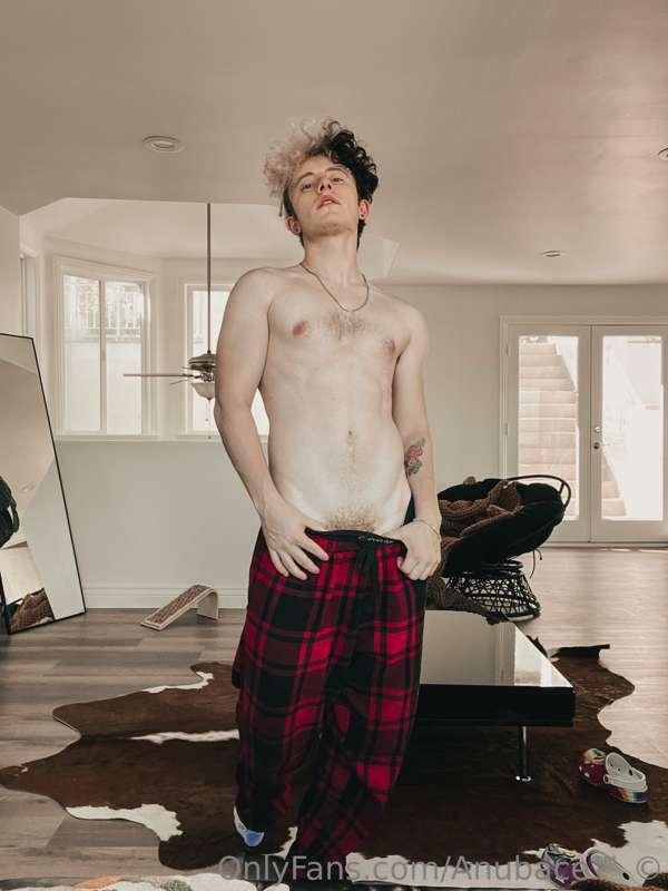 Does anyone want to help me break in the new house? I've got..